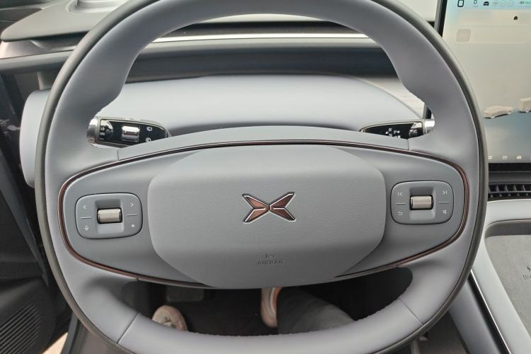 Used XPeng G7 2026 Model, Range-Extended 1704 Max Tech Edition Steering Wheel