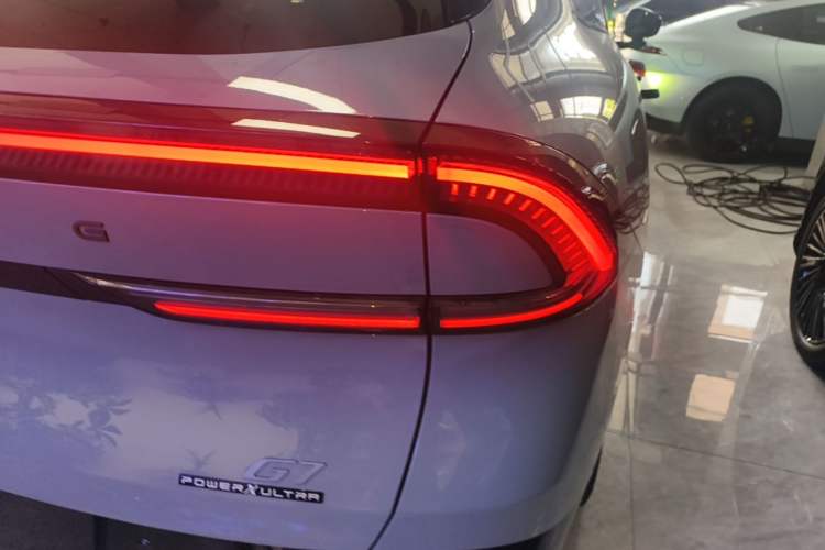 Used XPeng G7 2026 Model, Range-Extended 1704 Max Flagship Edition Right Rear Taillight