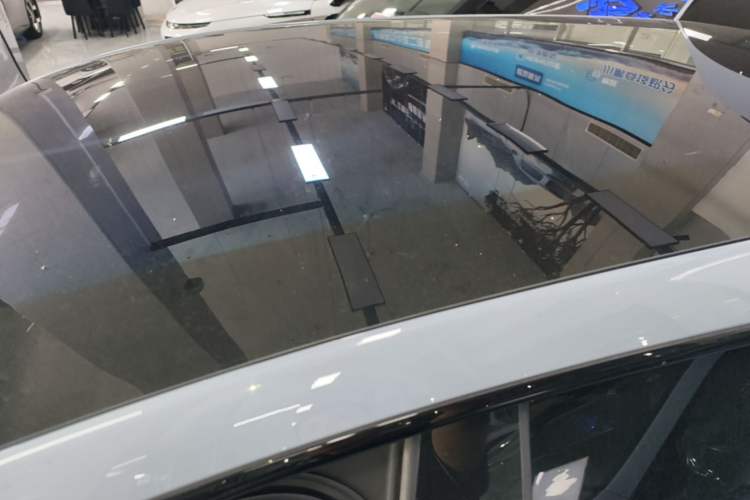 Used XPeng G7 2026 Model, Range-Extended 1704 Max Flagship Edition Roof