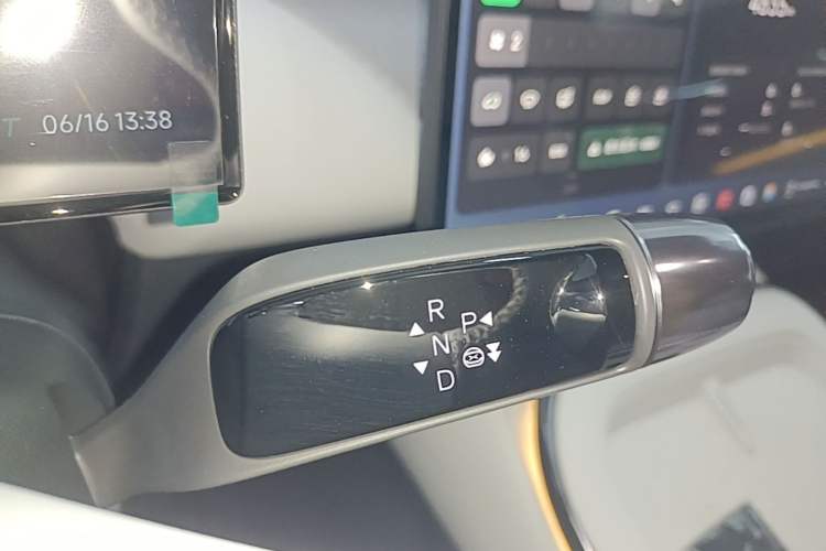 Used XPeng G7 2026 Model, Pure Electric 702 Max Flagship Edition Gear Lever