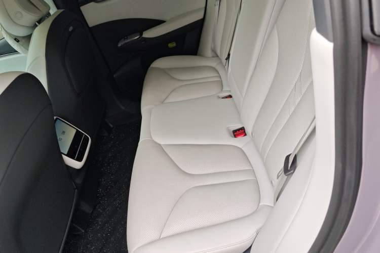 Used XPeng G7 2026 Model, Pure Electric 702 Max Flagship Edition Left Rear Seat