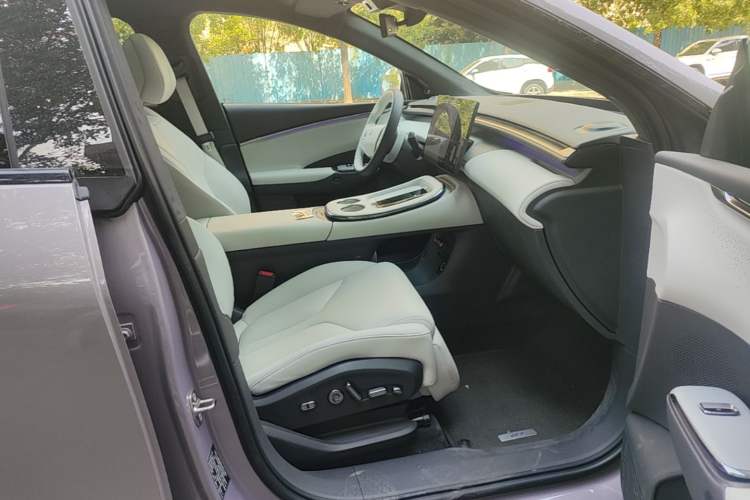 Used XPeng G7 2026 Model, Range-Extended 1704 Max Flagship Edition Right Front Seat