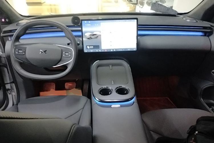 Used XPeng G7 2026 Model, Range-Extended 1704 Max Flagship Edition Center Console