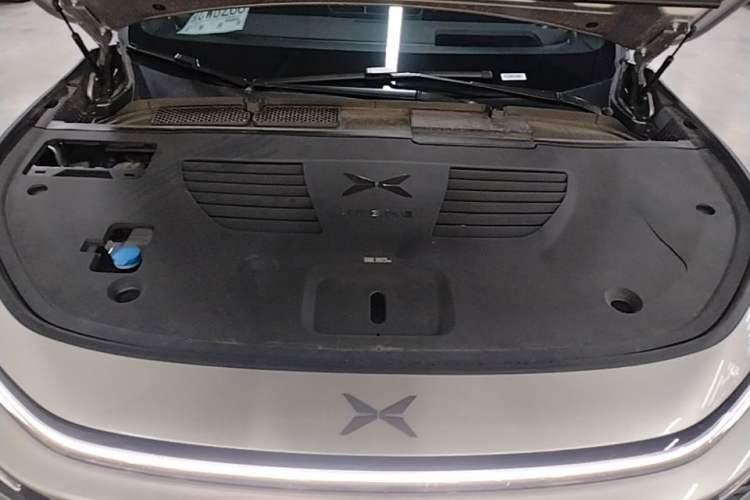 Used XPeng G7 2026 Model, Range-Extended 1704 Max Flagship Edition Engine Bay