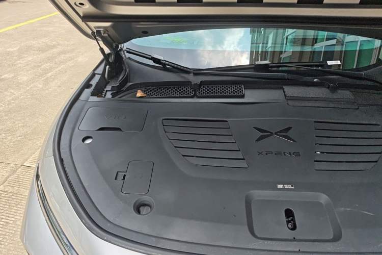 Used XPeng G7 2026 Model, Range-Extended 1704 Max Flagship Edition Engine Bay Right