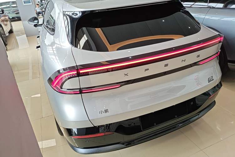 Used XPeng G7 2026 Model, Range-Extended 1704 Max Tech Edition Exterior 2