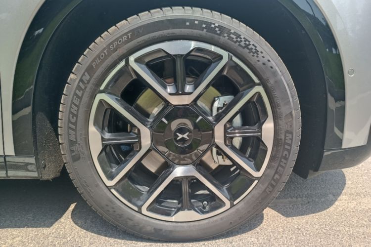 Used XPeng G7 2026 Model, Range-Extended 1704 Max Flagship Edition Exterior 6