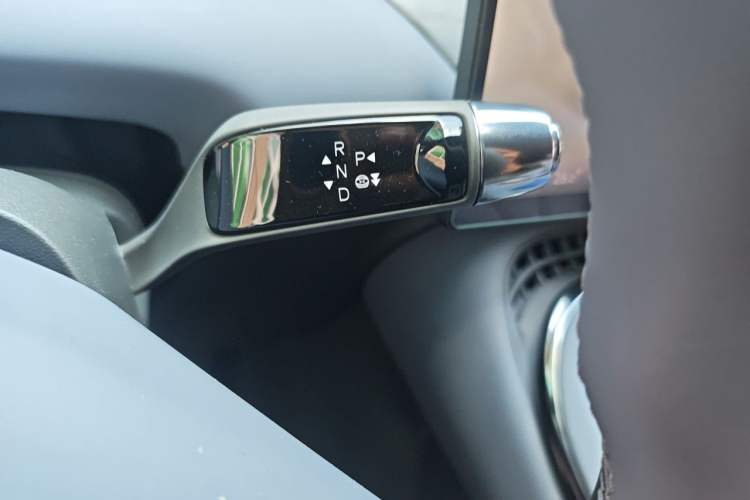 Used XPeng G7 2026 Model, Range-Extended 1704 Max Flagship Edition Gear Lever