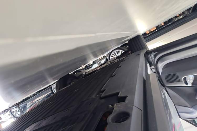 Used XPeng G7 2026 Model, Range-Extended 1704 Max Flagship Edition Left Side Sill