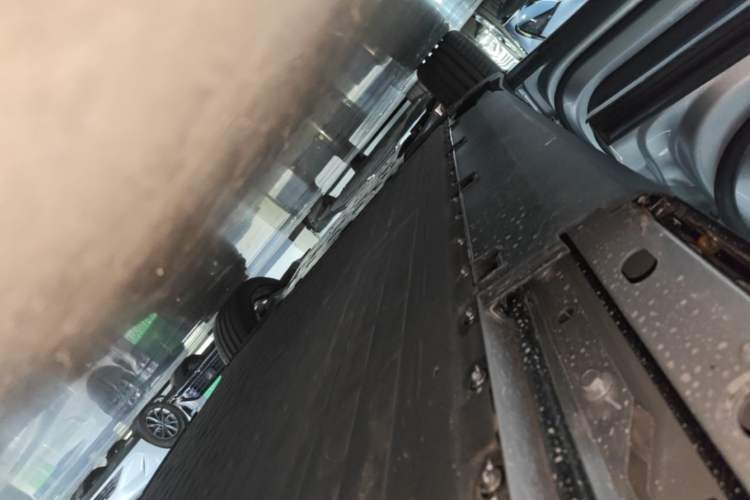 Used XPeng G7 2026 Model, Pure Electric 602 Max Flagship Edition Left Side Sill