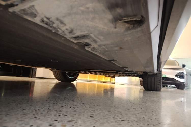 Used XPeng G7 2026 Model, Range-Extended 1704 Max Flagship Edition Left Side Sill