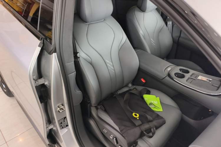 Used XPeng G7 2026 Model, Range-Extended 1704 Max Flagship Edition Right Front Seat