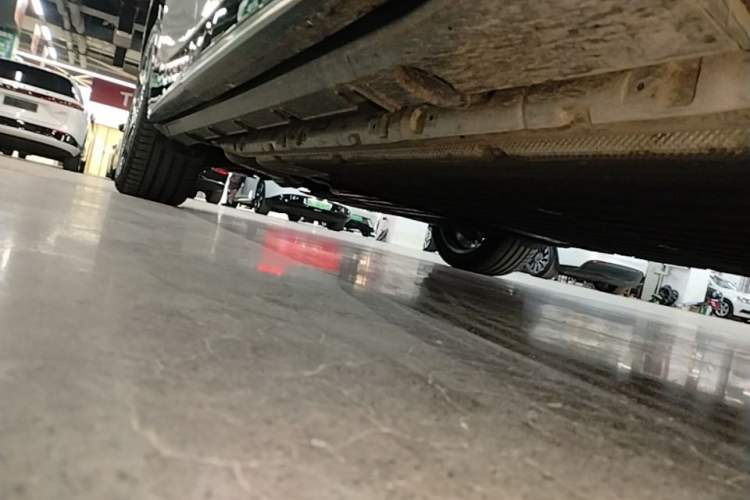 Used XPeng G7 2026 Model, Range-Extended 1704 Max Flagship Edition Right Side Sill
