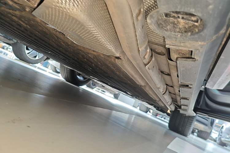Used XPeng G7 2026 Model, Range-Extended 1704 Max Tech Edition Right Side Sill