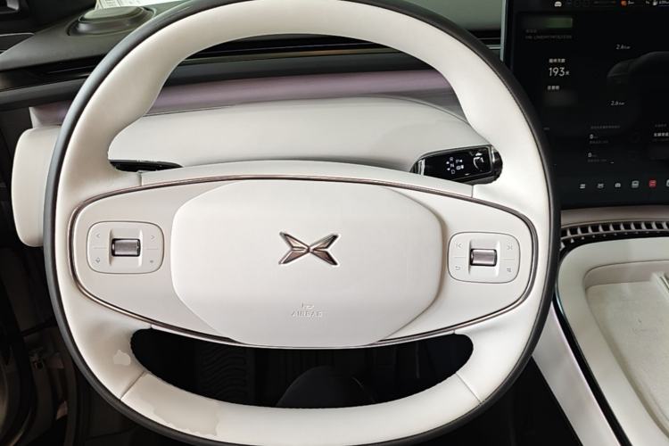 Used XPeng G7 2026 Model, Range-Extended 1704 Max Tech Edition Steering Wheel