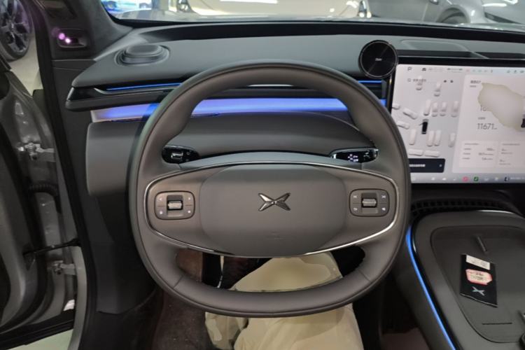 Used XPeng G7 2026 Model, Range-Extended 1704 Max Flagship Edition Steering Wheel