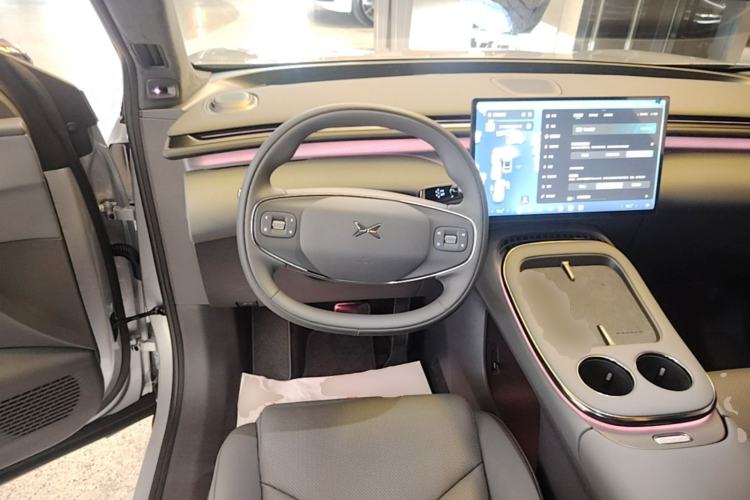 Used XPeng G7 2026 Model, Range-Extended 1704 Max Flagship Edition Steering Wheel