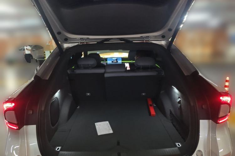 Used XPeng G7 2026 Model, Range-Extended 1704 Max Flagship Edition Trunk