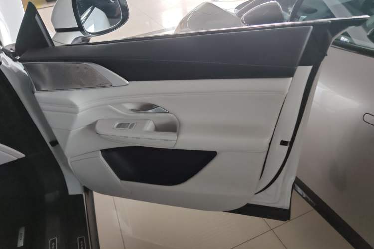 Used XPeng G9 2024 570 Max Interior 5