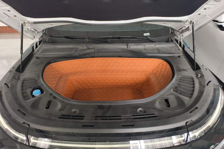Used XPeng G9 2022 702 Max Engine Bay