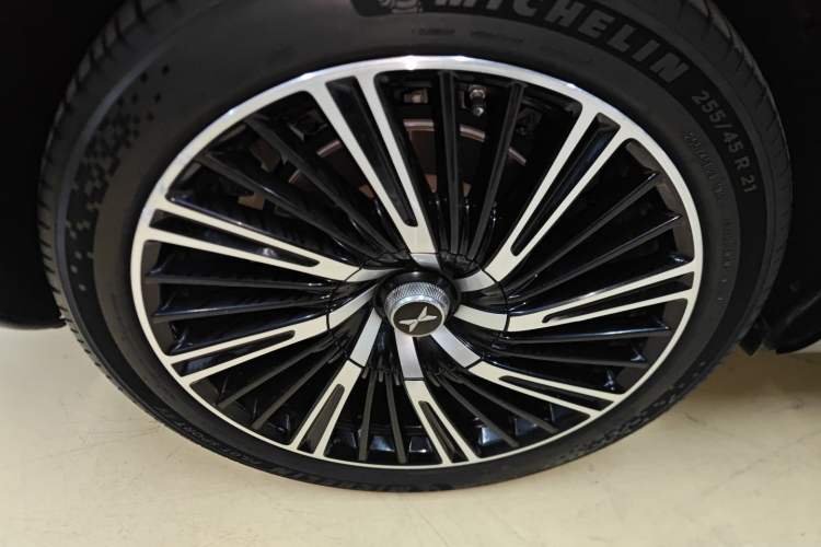 Used XPeng G9 2022 702 Max Exterior 5