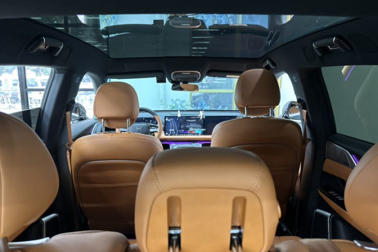 Used XPeng G9 2022 702 Pro Interior 1