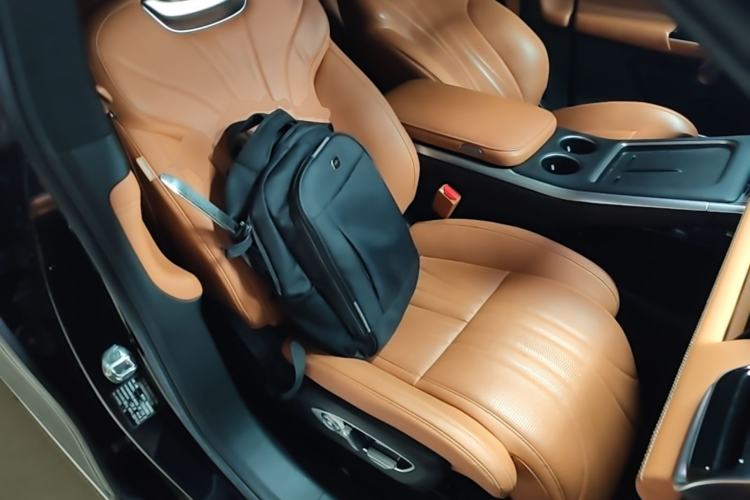 Used XPeng G9 2022 570 Max Right Front Seat
