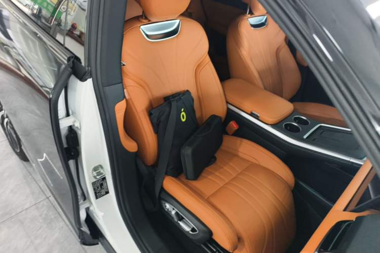 Used XPeng G9 2022 702 Max Right Front Seat