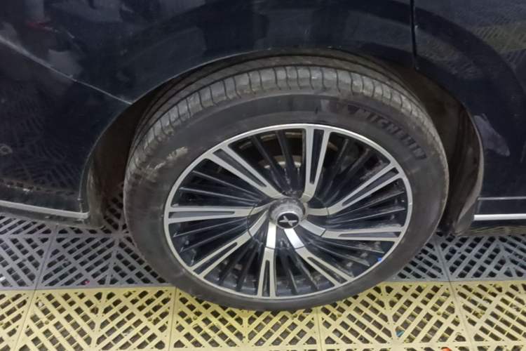 Used XPeng G9 2022 702 Max Right Rear Wheel Hub