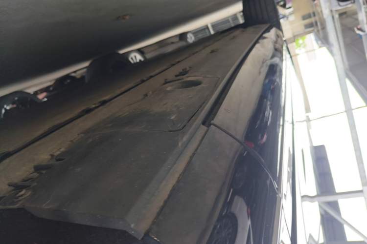 Used XPeng G9 2022 702 Pro Right Side Sill