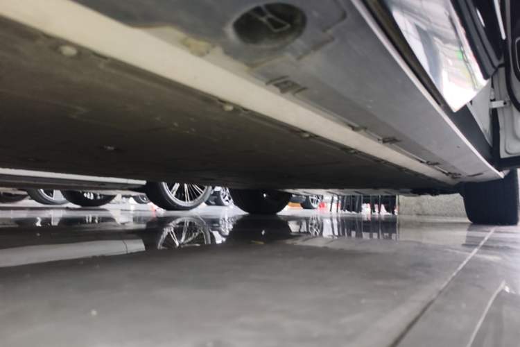 Used XPeng G9 2022 702 Max Right Side Sill