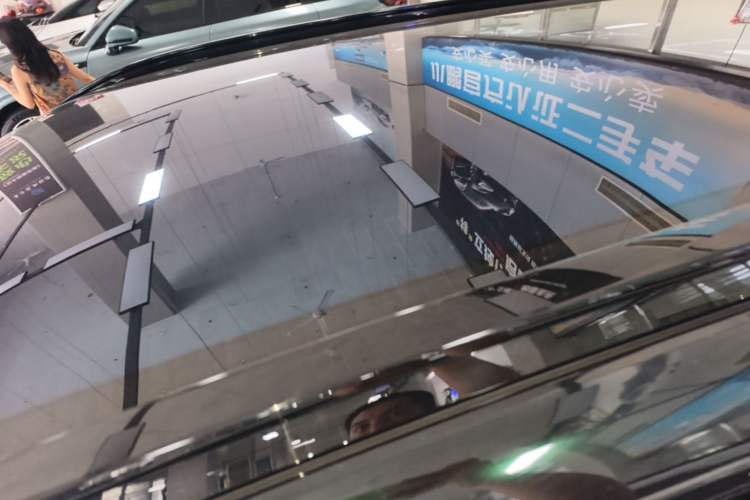 Used XPeng G9 2022 702 Max Roof