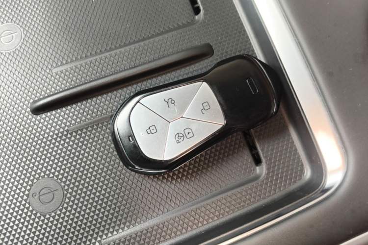 Used XPeng G9 2022 702 Pro Vehicle Key