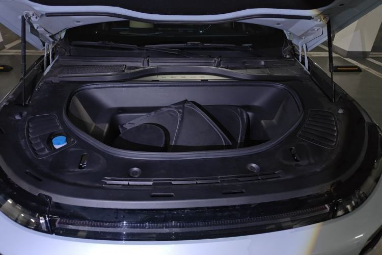 Used XPeng G9 2022 702 Max Engine Bay