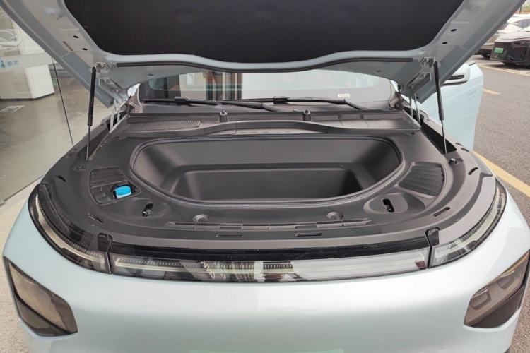 Used XPeng G9 2022 702 Pro Engine Bay
