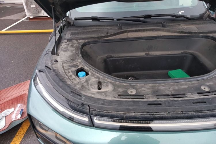 Used XPeng G9 2022 702 Pro Engine Bay Right