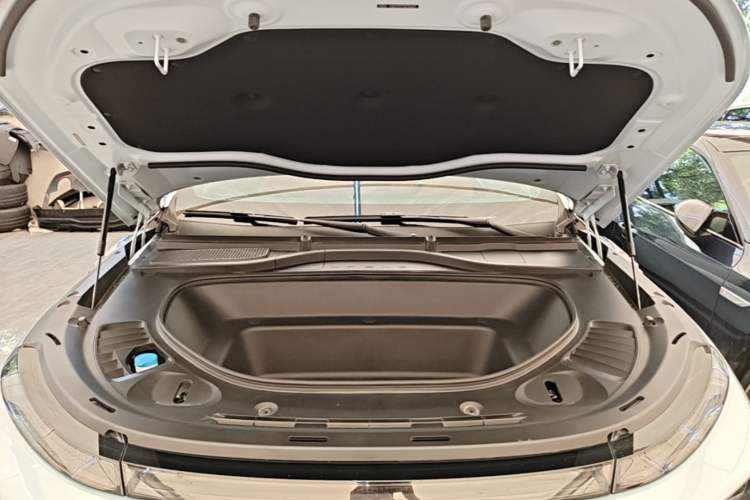 Used XPeng G9 2022 650 Performance Edition Max Engine Bay