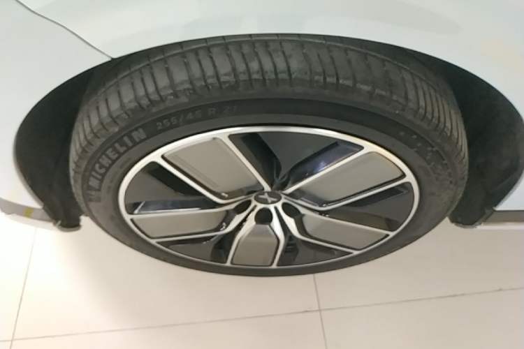 Used XPeng G9 2022 650 Performance Edition Pro Exterior 4