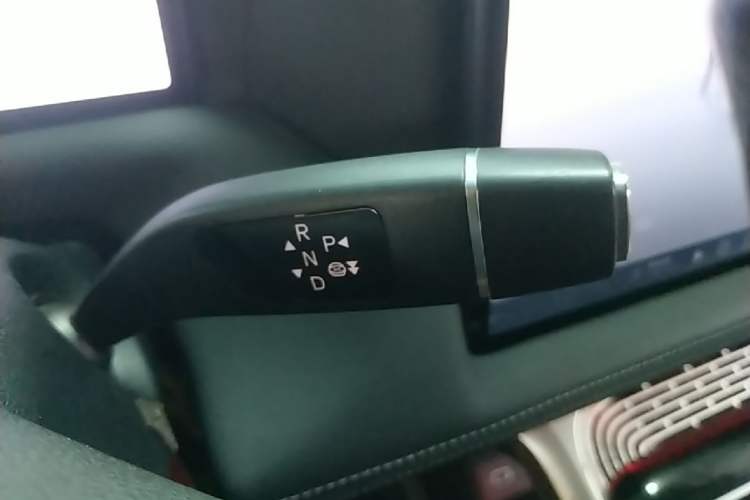 Used XPeng G9 2022 650 Performance Edition Pro Gear Lever