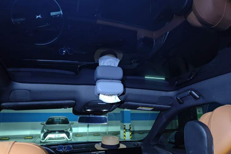 Used XPeng G9 2022 702 Max Headliner