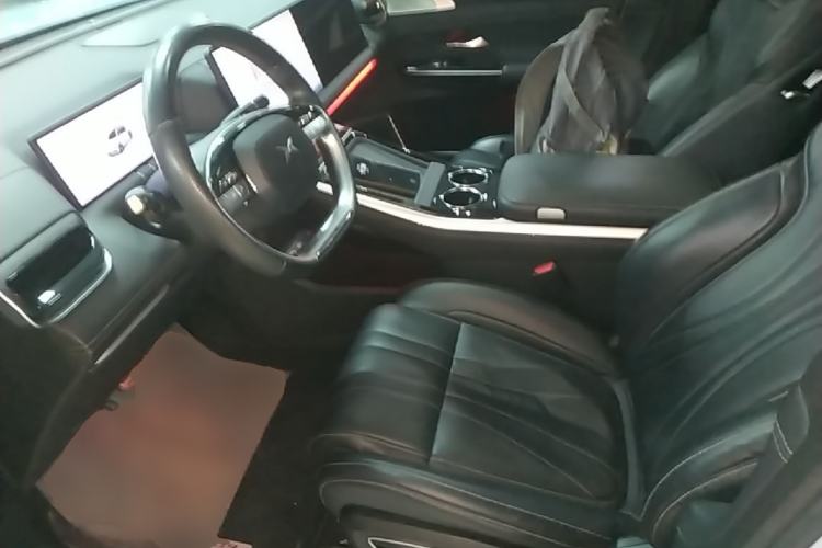 Used XPeng G9 2022 650 Performance Edition Pro Left Front Seat
