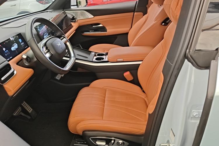 Used XPeng G9 2022 650 Performance Edition Max Left Front Seat