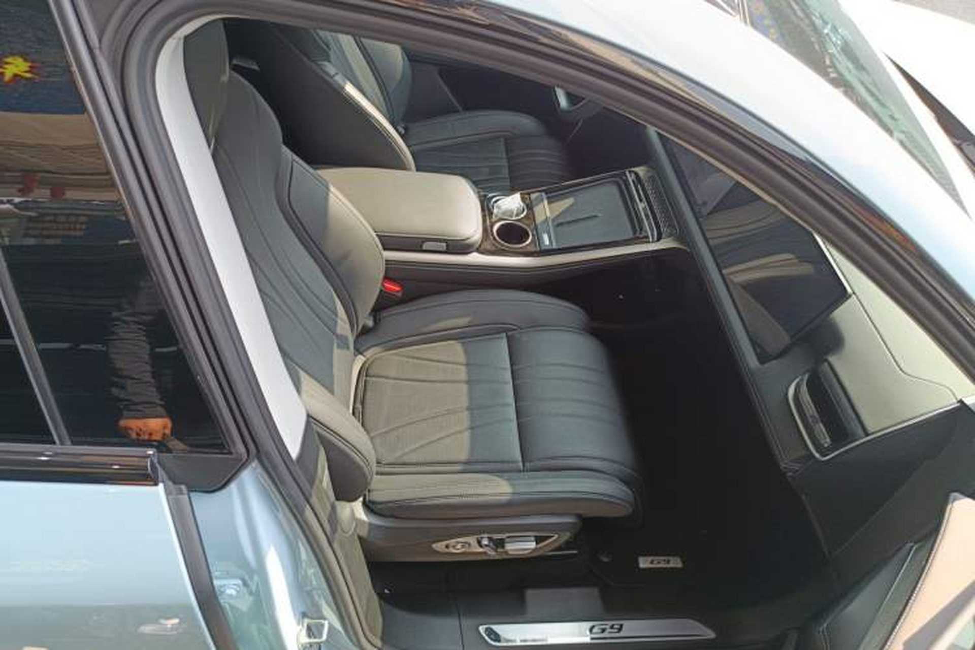 Used XPeng G9 2022 650 Performance Edition Max Right Front Seat
