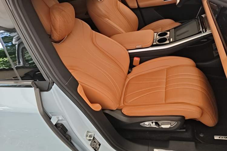 Used XPeng G9 2022 650 Performance Edition Max Right Front Seat