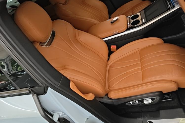 Used XPeng G9 2022 650 Performance Edition Max Right Front Seat