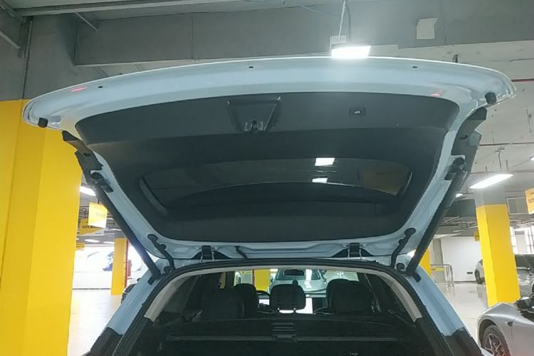 Used XPeng G9 2022 650 Performance Edition Pro Trunk