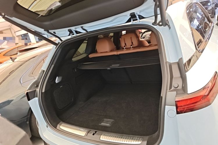Used XPeng G9 2022 650 Performance Edition Max Trunk