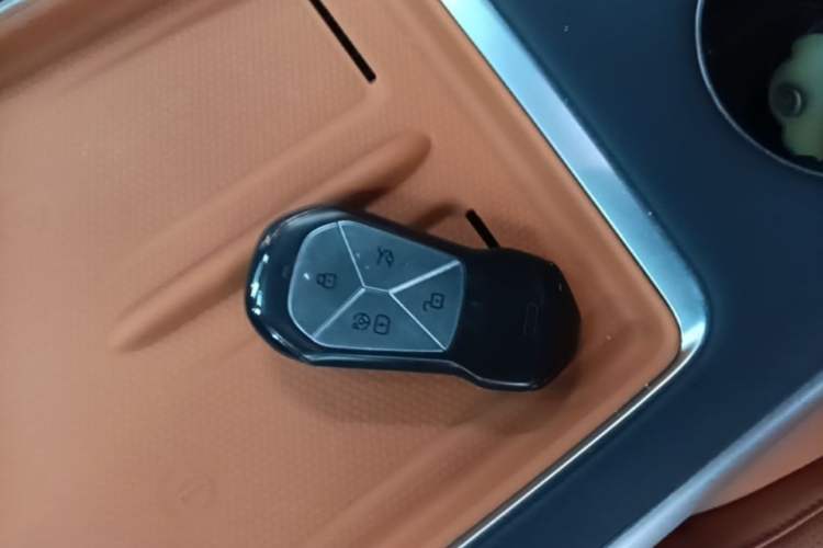 Used XPeng G9 2022 702 Max Vehicle Key