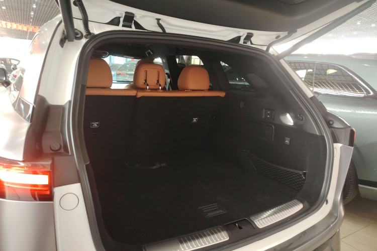 Used XPeng G9 2022 702 Max Trunk
