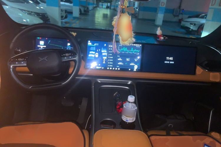 Used XPeng G9 2022 570 Max Center Console